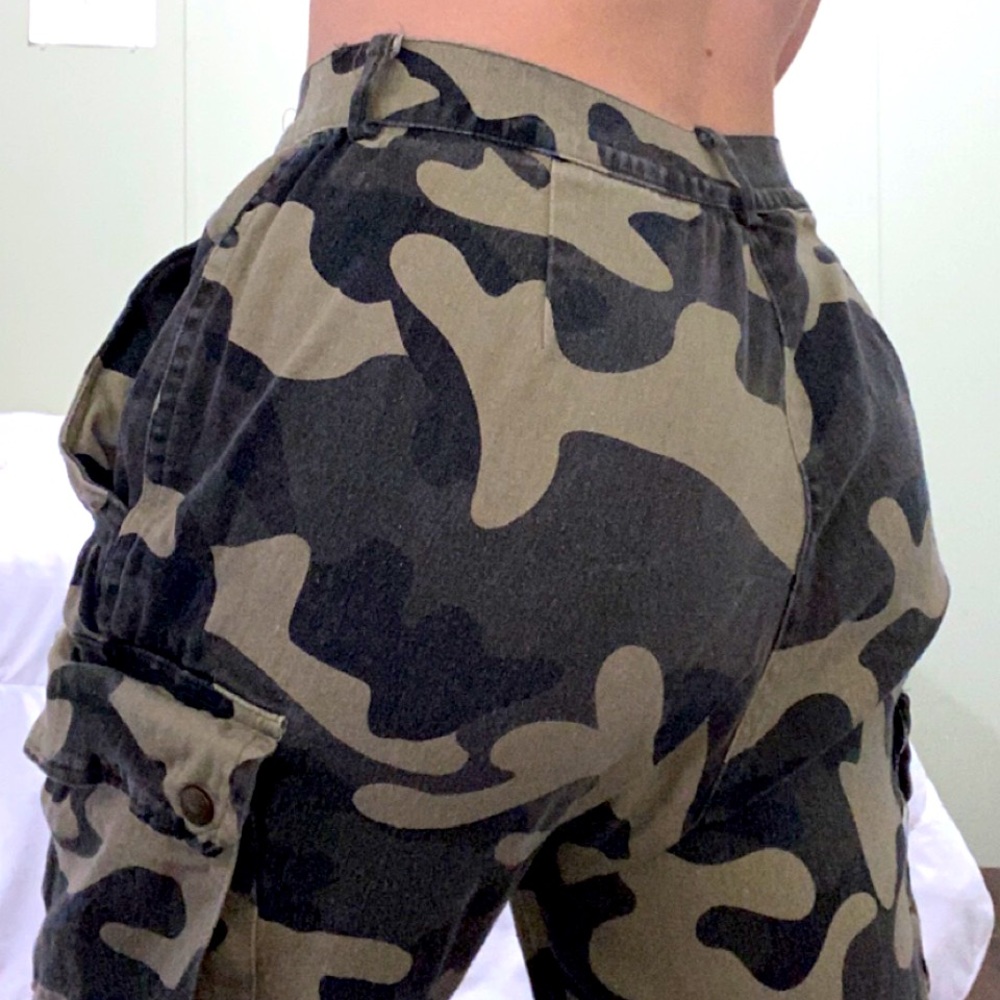 Size small Camo cargo pants with cinched leg, from Fashion Nova